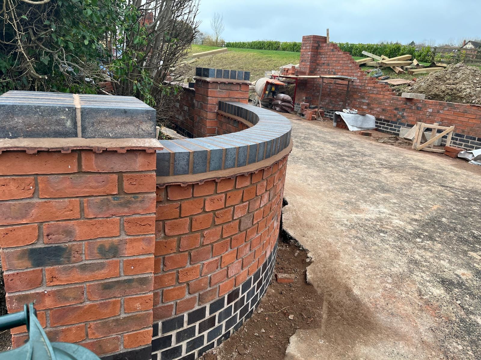 Decorative Brickwork & Entrance Walls — photo 7