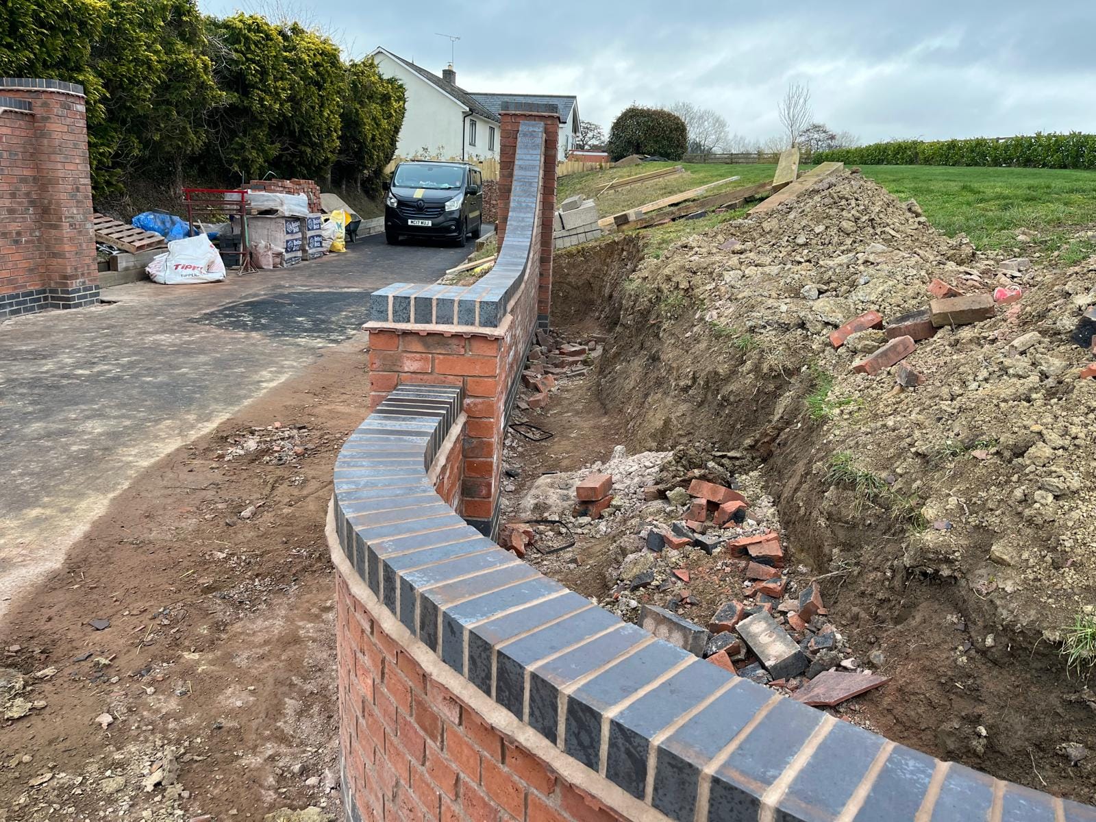 Decorative Brickwork & Entrance Walls — photo 12