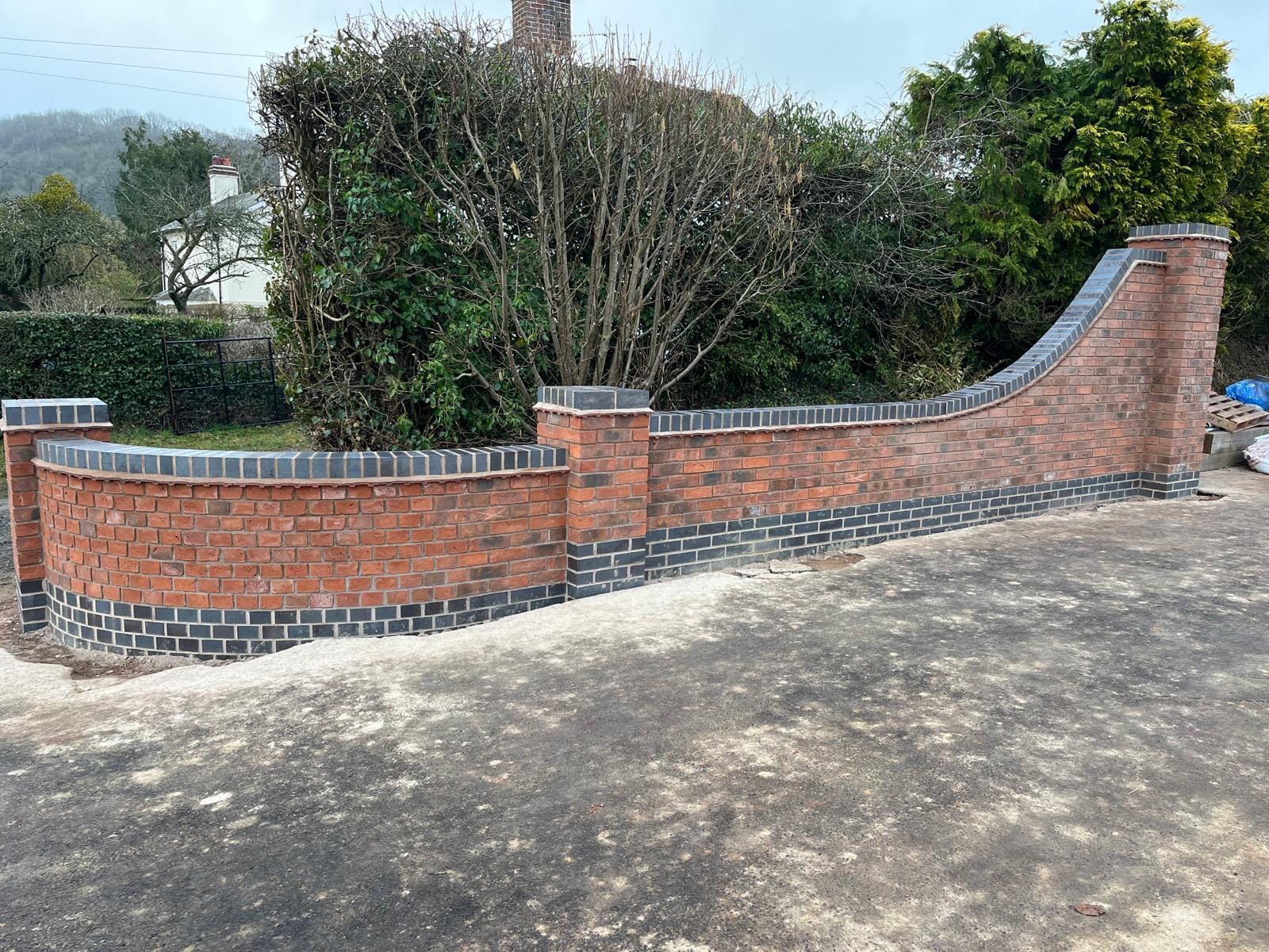 Decorative Brickwork & Entrance Walls — photo 13